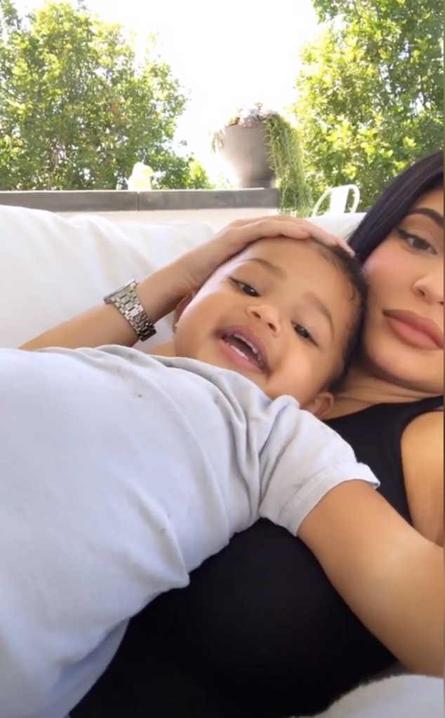 Who Is Kylie Jenner S New Boyfriend Meet Her Baby Daddy Travis Scott